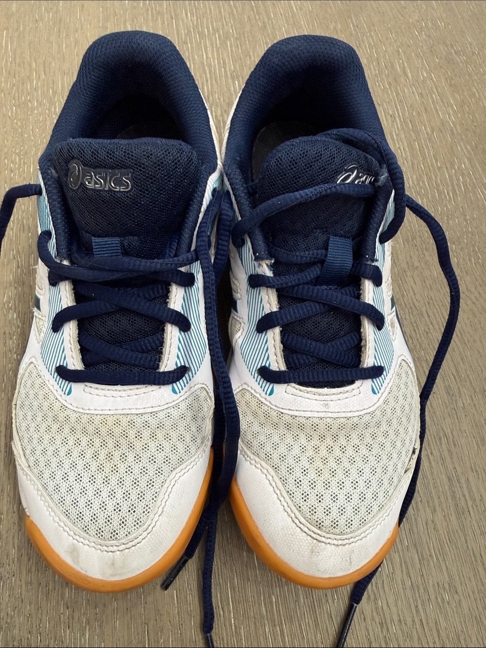 Asics 'UPCOURT" 5GS (Grade
School) - Picture 2 of 8